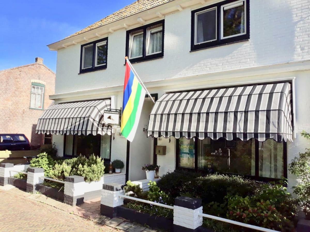 B&B De Wadvaarder Midsland Εξωτερικό φωτογραφία